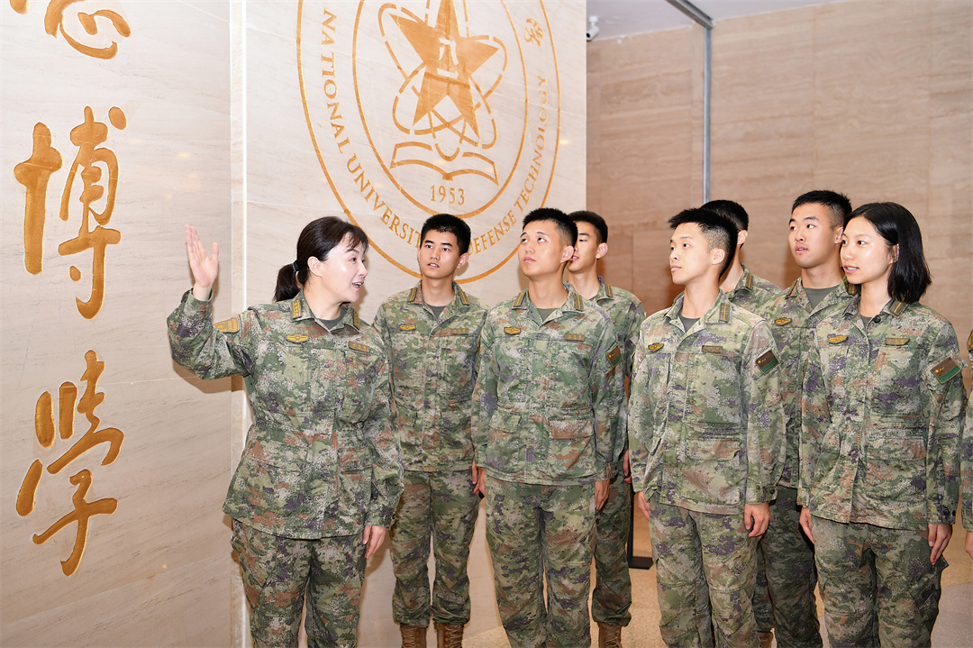 最美新时代革命军人风采丨傅婉娟：万里行路